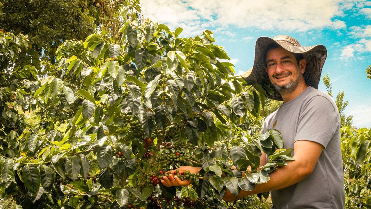 Fotografía del Calendario SUYA: cosecha de café